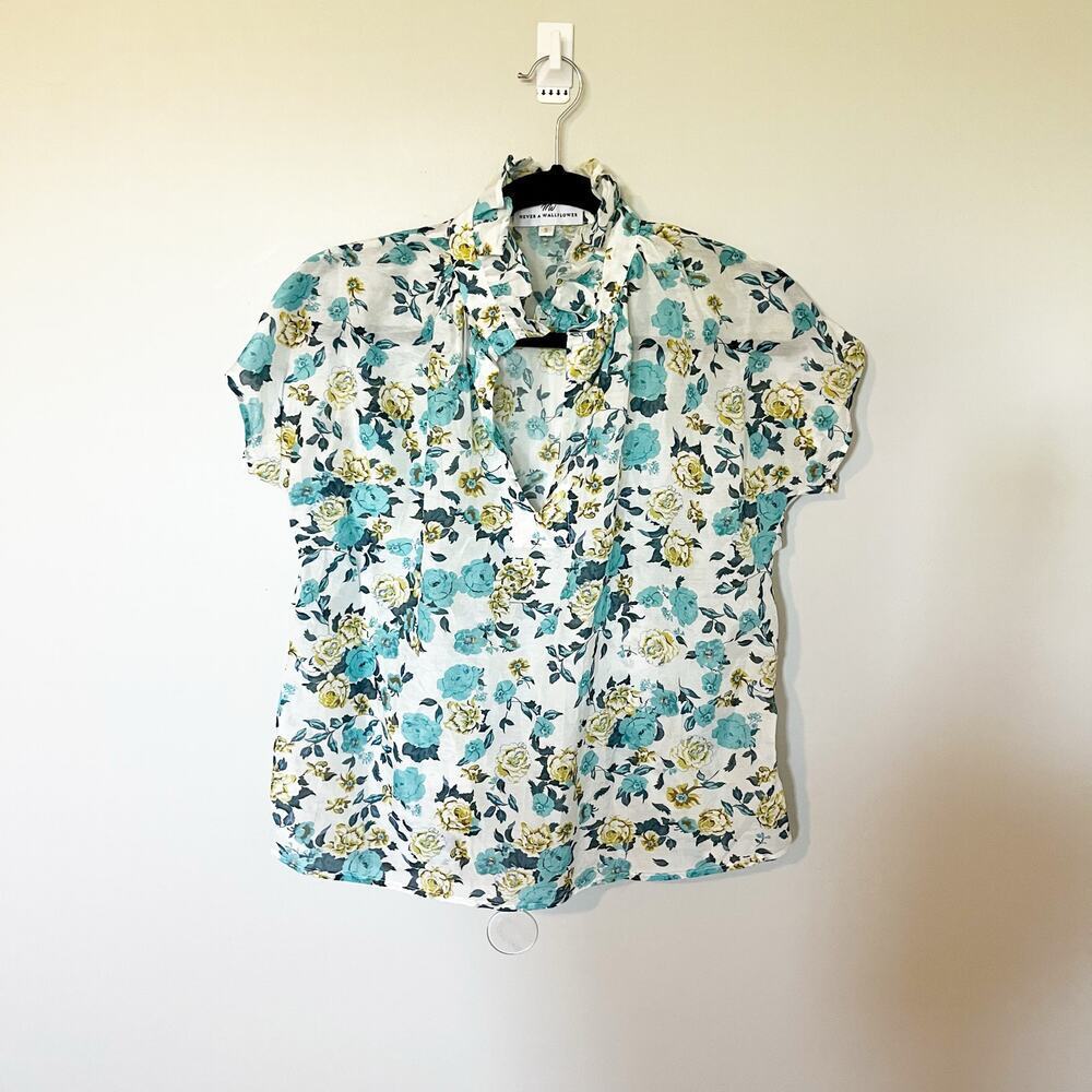 NEVER‎ A WALLFLOWER Vicki SS Top, Yellow & Blue Floral small